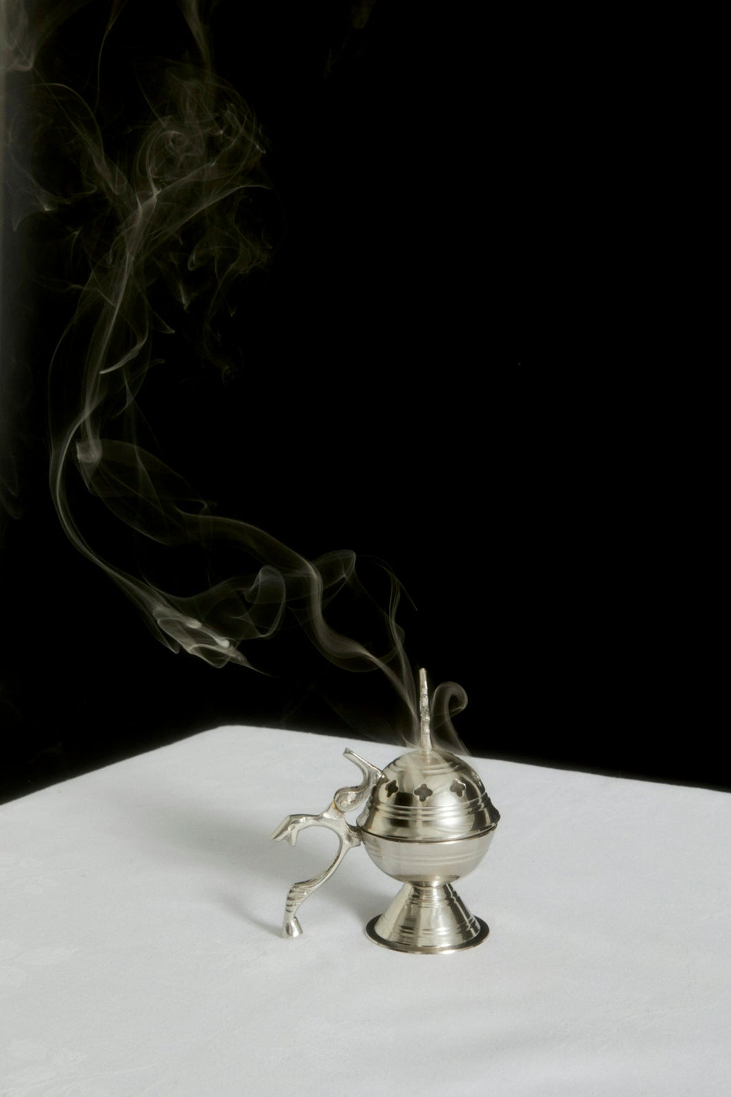 The Quiet Debate of Gifting Scent