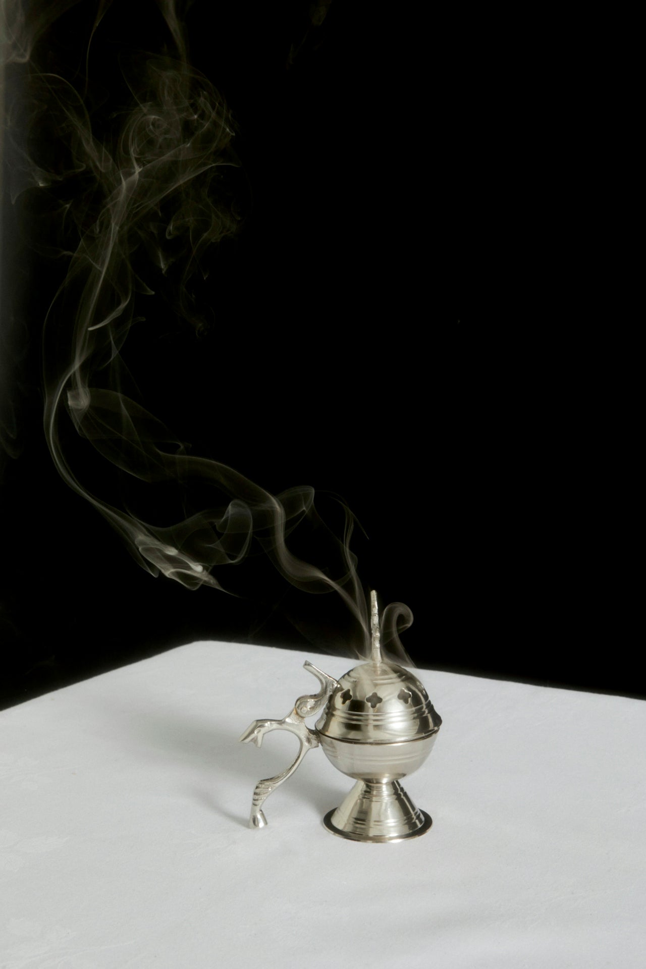 The Quiet Debate of Gifting Scent