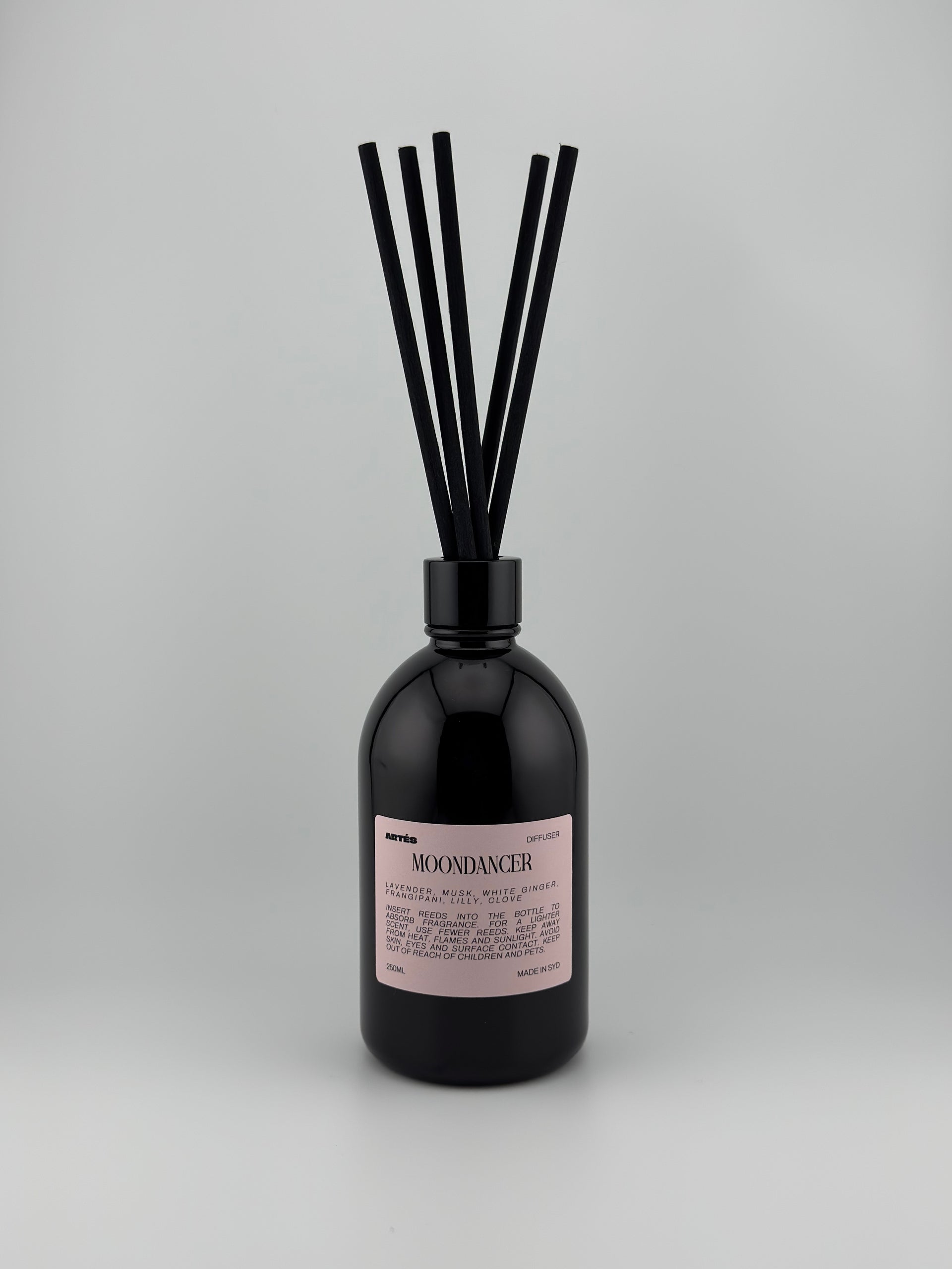 MOONDANCER Reed Diffuser